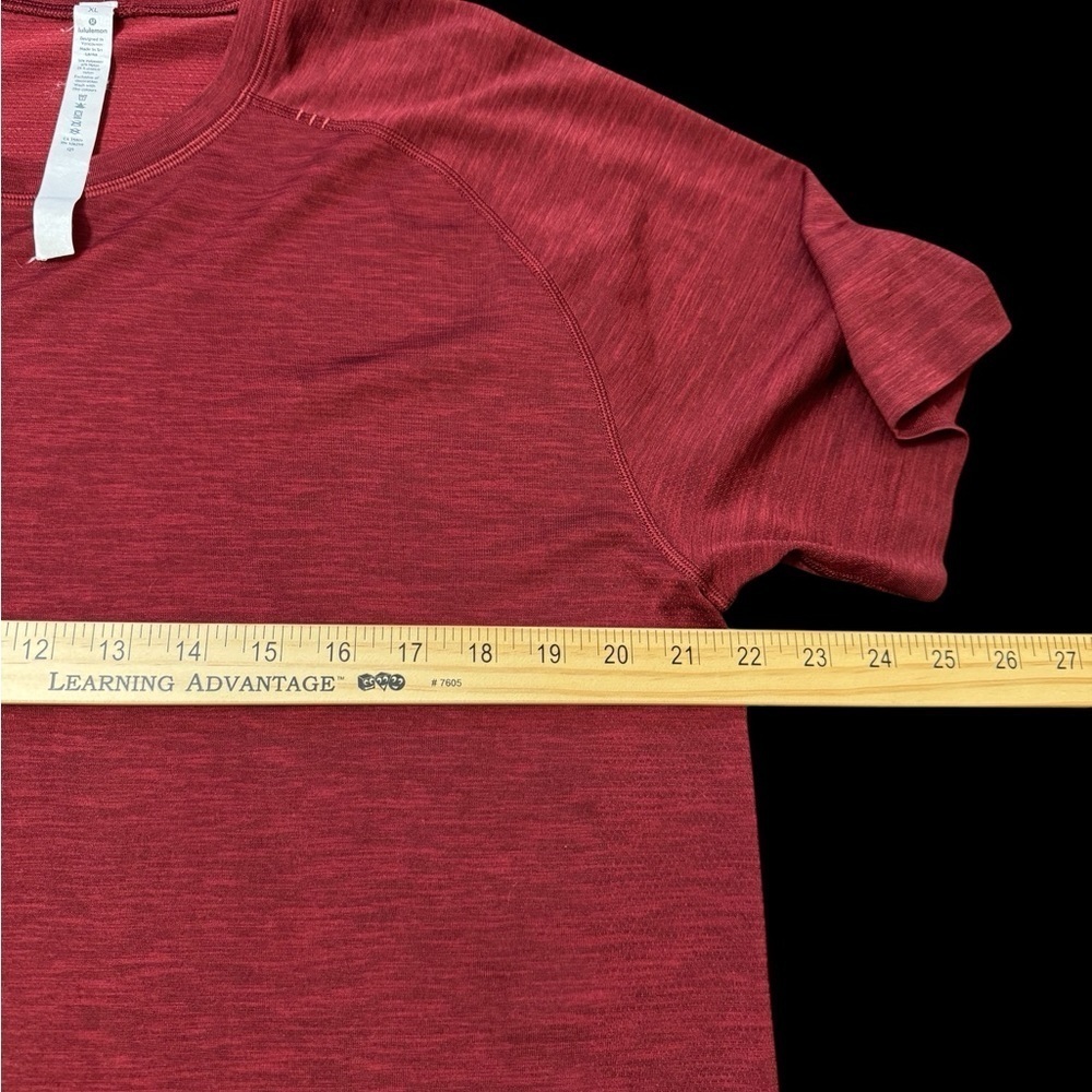 Lululemon Metal Vent Tech Red Size XL - Picture 6 of 8